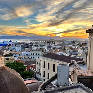Appartamento Centro Storico Via Manno, Cagliari