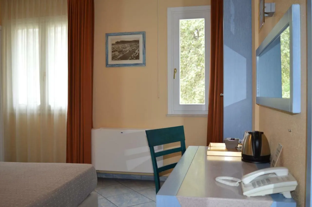 Hotel Chentu Lunas Cagliari