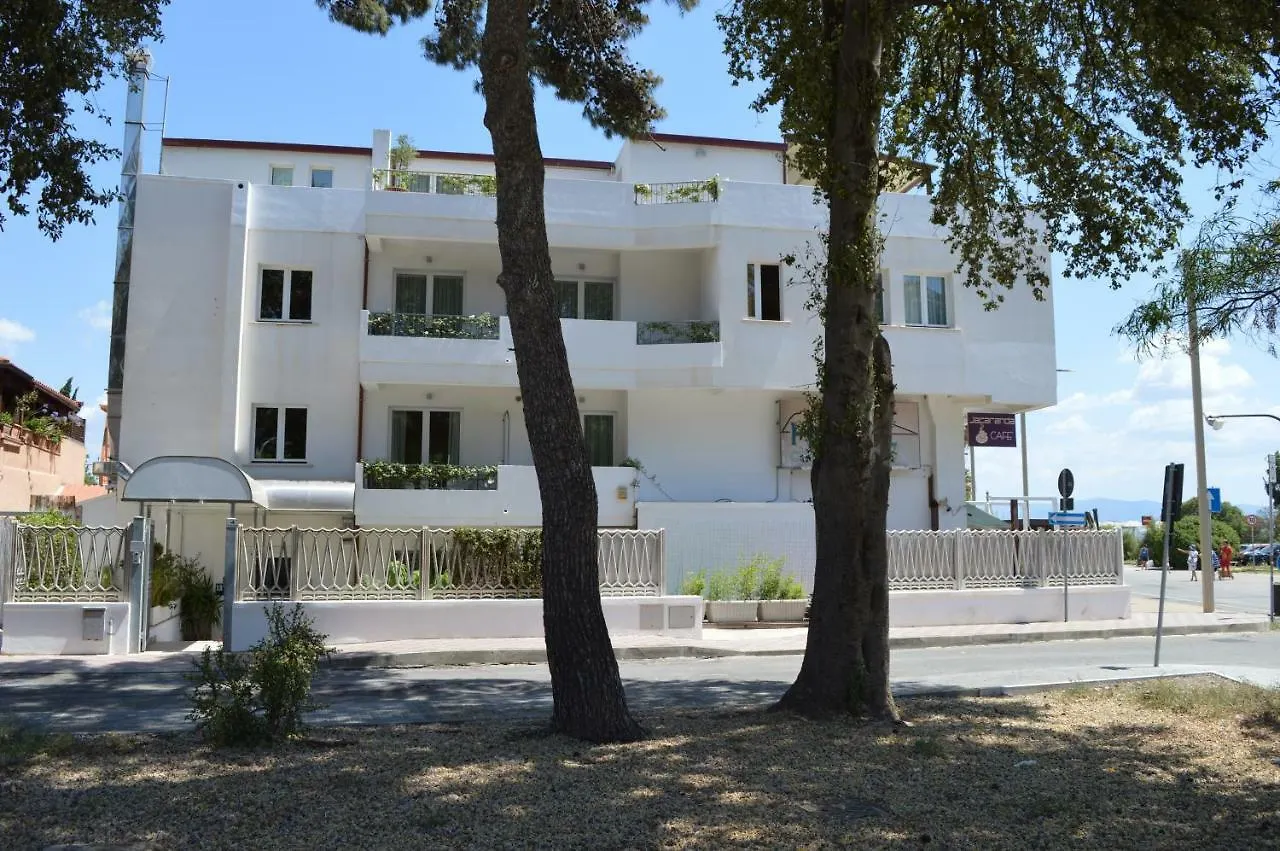 Hotel Chentu Lunas Cagliari
